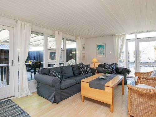 Three-bedroom Holiday Home In Blokhus 10