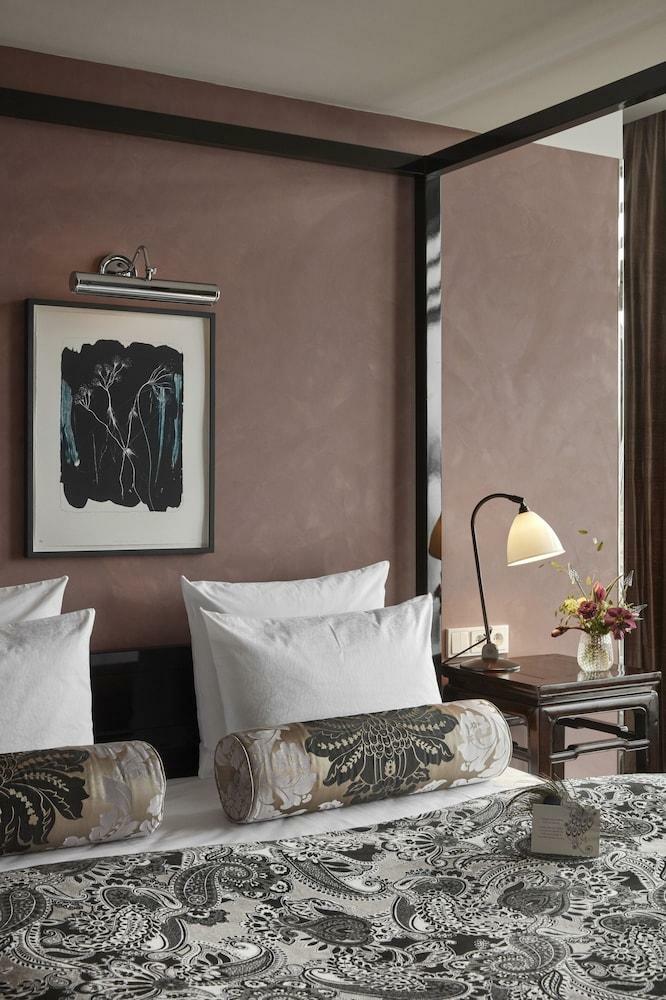 Nimb Hotel