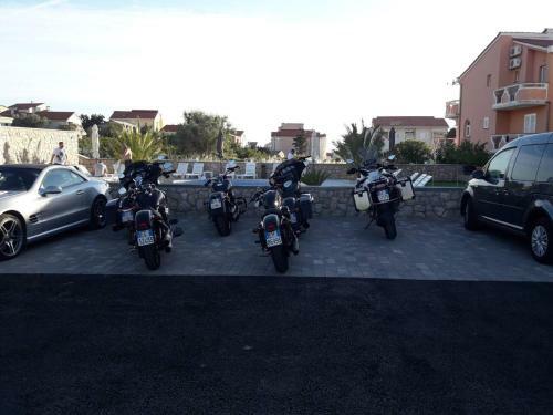 Apartments Roxsi