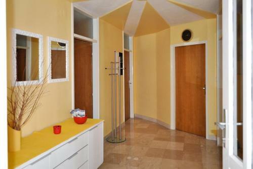 Apartments By The Sea Brela (makarska) - 6686