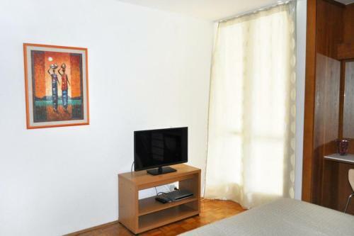 Apartments By The Sea Brela (makarska) - 6686