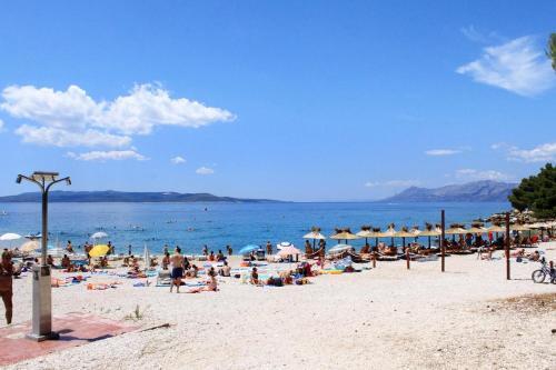 Apartment Makarska 3751e
