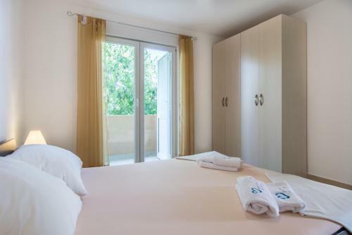 Apartments Domuzin