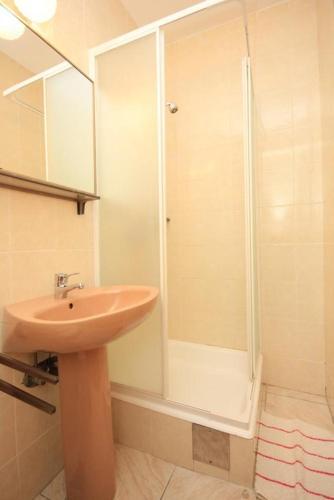 Hostal Double Room Lovran 2352a