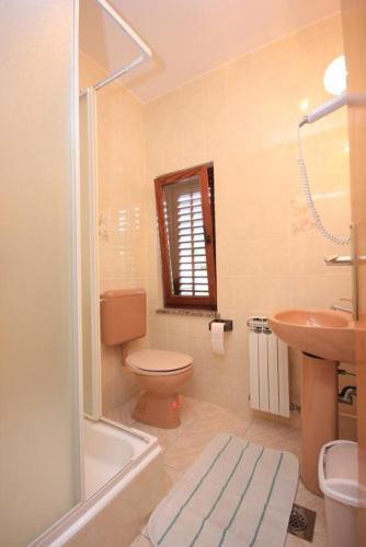 Hostal Double Room Lovran 2352a