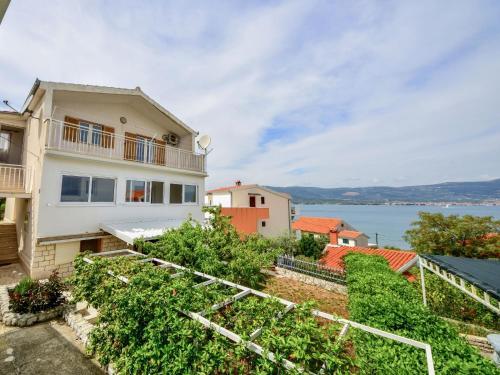 Apartamento Holiday Home Mirko