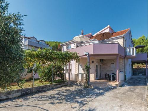 Apartment Slatine 16