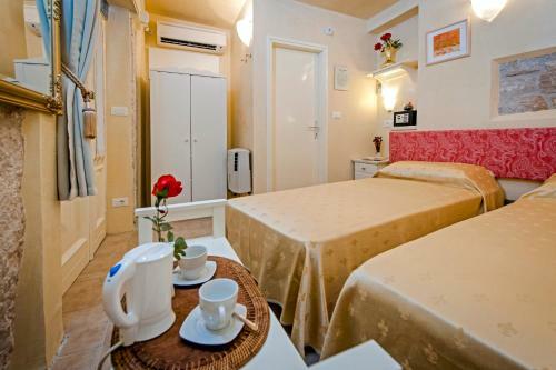 Hostal Guest House Sotto I Volti