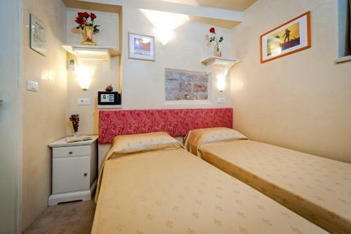 Hostal Guest House Sotto I Volti