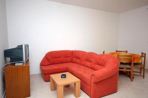 Apartments With A Parking Space Palit (rab) - 5028