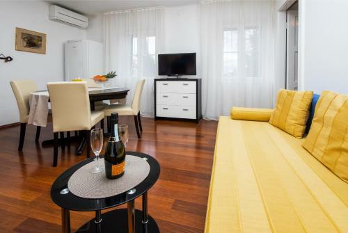 Hostal Guest House Leta