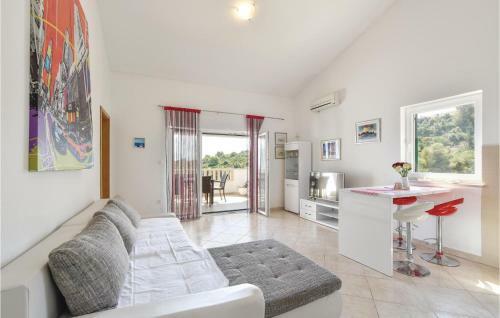 Holiday Home Mala Lozna