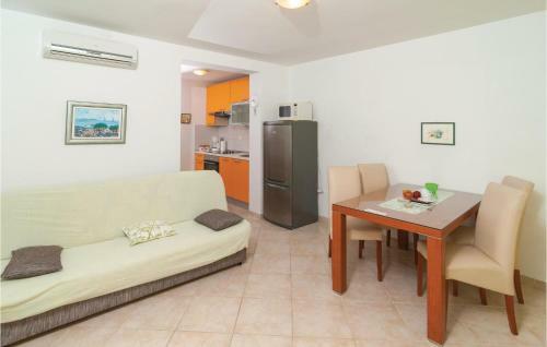 Holiday Home Mala Lozna