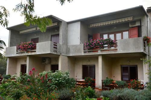 Apartments By The Sea Sukosan (zadar) - 6176