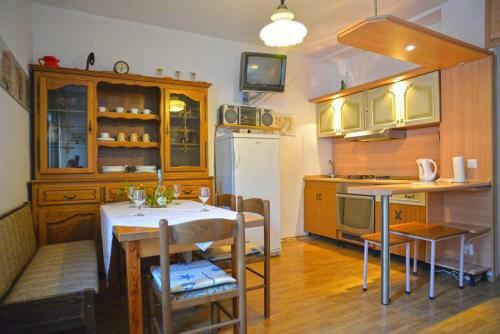 Apartments With A Parking Space Vodice - 4180