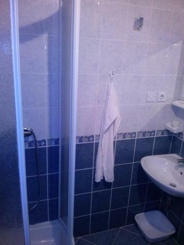 Hostal Apartments Belas