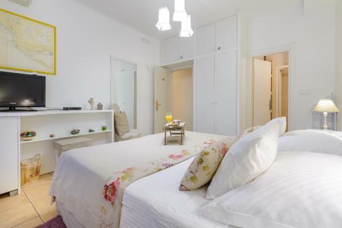 Hostal Guest House Flores