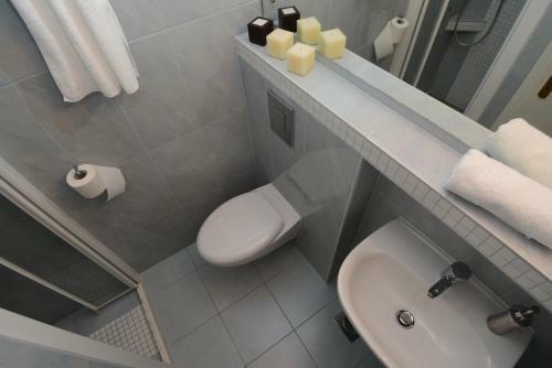 Hostal Guest House Flores
