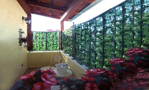 Hostal Unique Luxury Rooms