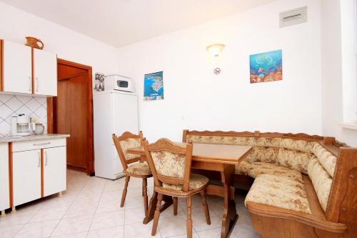 Apartment Kneza 168b
