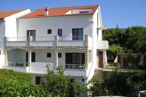 Apartments With A Parking Space Jelsa (hvar) - 5703