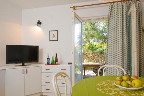 Villa Holiday Home Lukrecia
