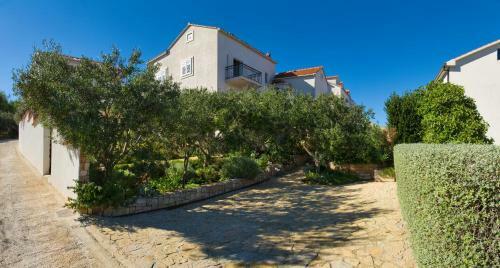 Villa Holiday Home Lukrecia