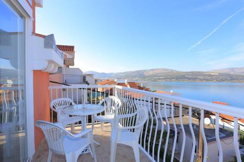 Apartment Mastrinka 2042a