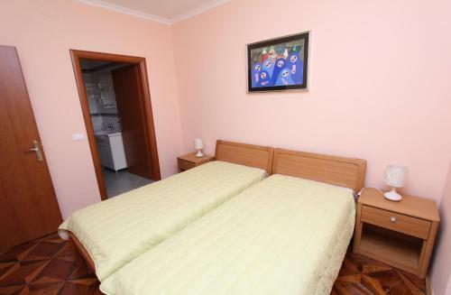 Hostal Apartments Casa Menis