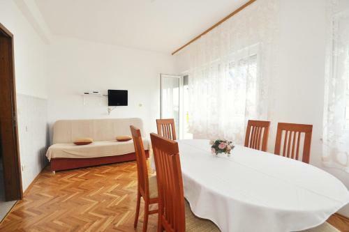 Apartment Sumpetar 2965c