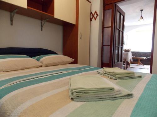 Apartment Malinska 5353a