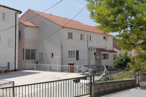 Apartment Makarska 6693a