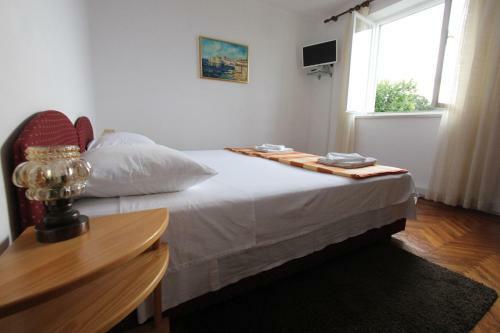 Hostal Rooms Vjera