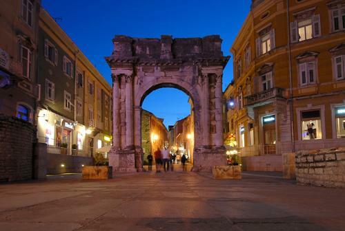 Apartamentos Old Town Uspon
