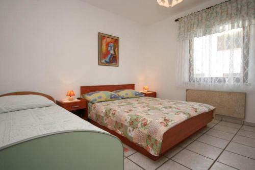 Apartment Funtana 2239b