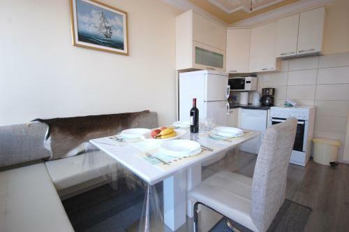 Hostal Apartment Poljak Njivice