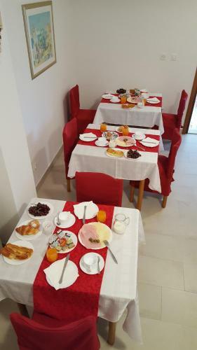Nevija B&B