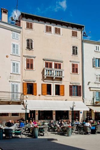 Apartment Piazza