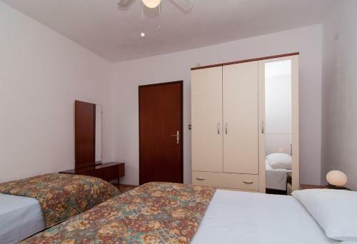 Apartment Vinisce 6015b
