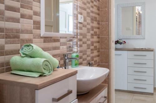 Villa Holiday Home Tamjan