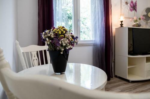 Villa Holiday Home Tamjan