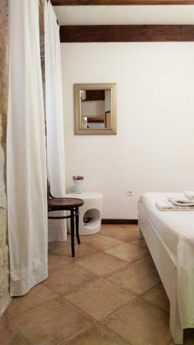 Hostal Rooms Livia