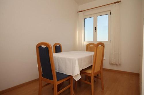 Apartment Makarska 6640a