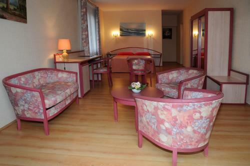 Hotel Hostellerie De La Reine Blanche