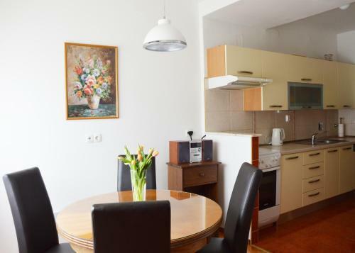 3 Center Apartments