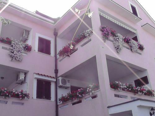 Apartamentos Lavanda 3