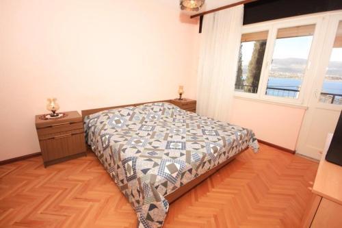 Apartment Mastrinka 7582a