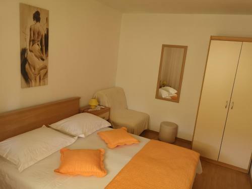 Hostal Apartments & Rooms Anita