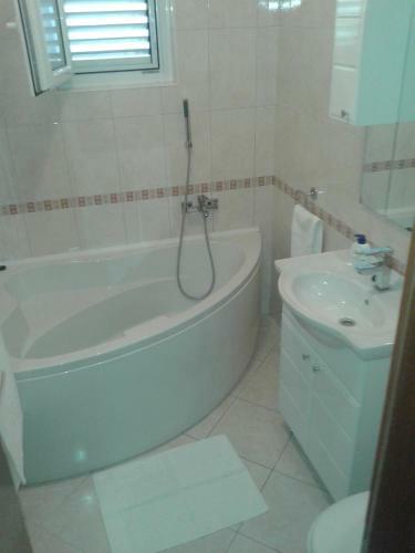 Hostal Apartments & Rooms Anita
