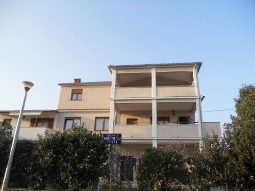 Hostal Apartments And Rooms Lorena 236